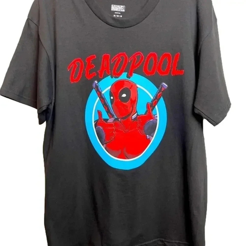 MARVEL DeadPool graphic T-shirt. Size medium